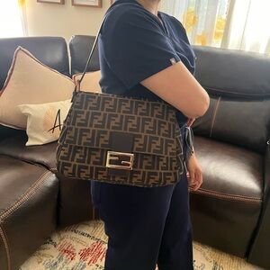 FENDI Baguette Brown Shoulder Bag